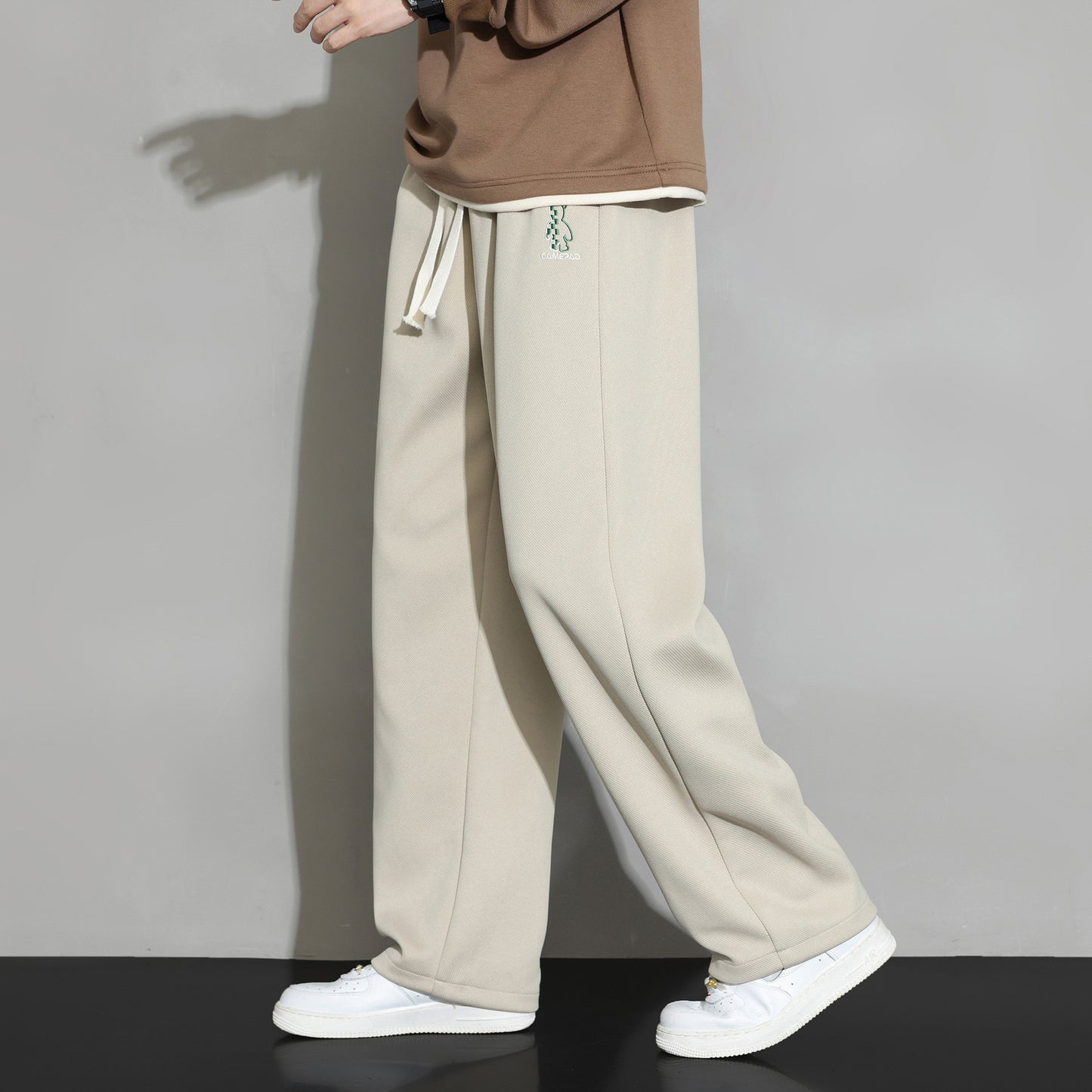 Loose-Fit Wide-Leg Sweatpants