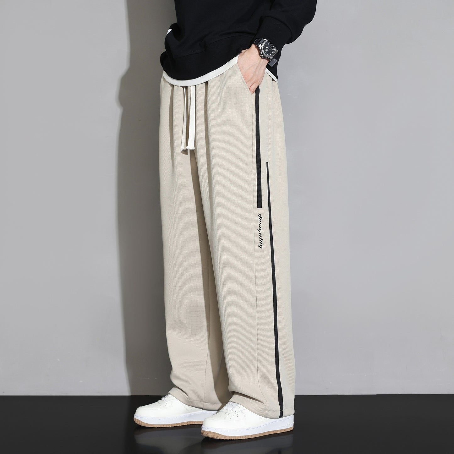 Loose-Fit Wide-Leg Sweatpants